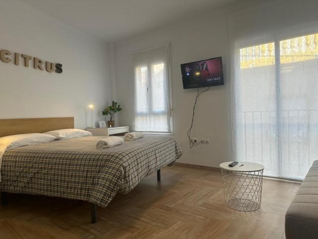 Citrus Suite By Alhaurin Loft City Center อาเลาริน เดลา ตอร์เร ภายนอก รูปภาพ
